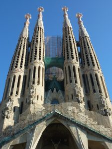 sagrada-familia-392009_1280